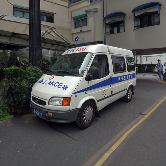 宁波租赁私人救护车联系电话