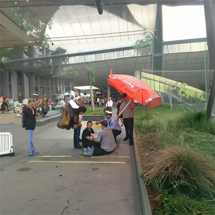 宁波出租救护车联系电话