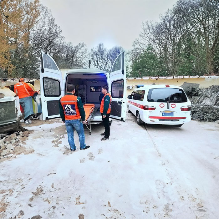 宁波出租私人救护车联系方式