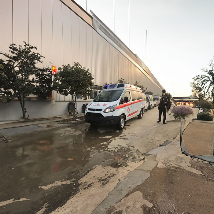 宁波出租私人救护车联系方式