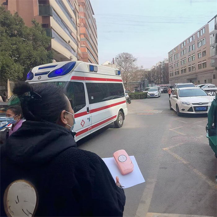 宁波出租救护车电话